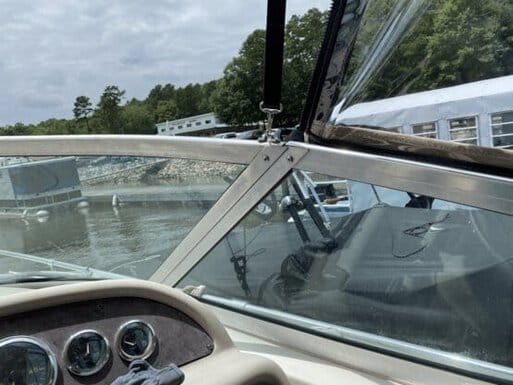 WindshieldframeStarboard med